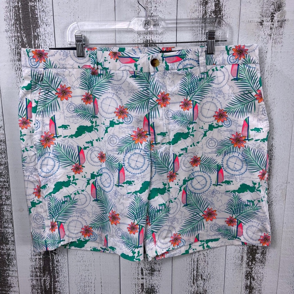 Vineyard Vines BVI Map Breaker Shorts White Tropical Sailboat Print‎ Size 40 NWT